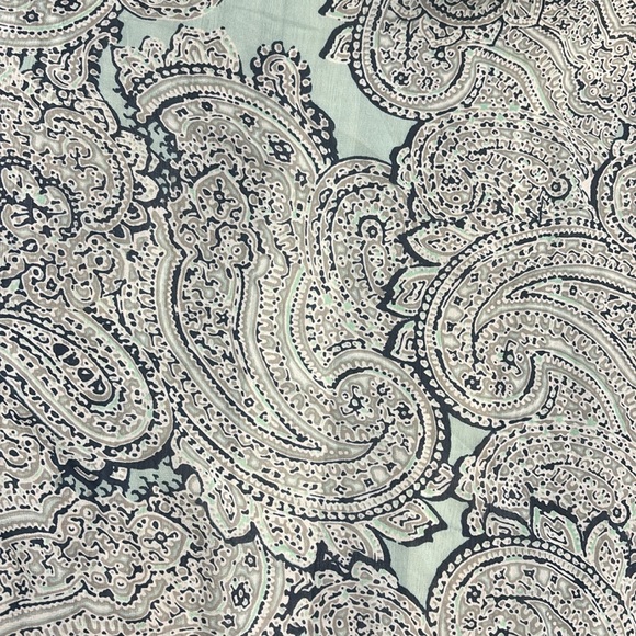 Vera Bradley Scarf - Picture 2 of 2